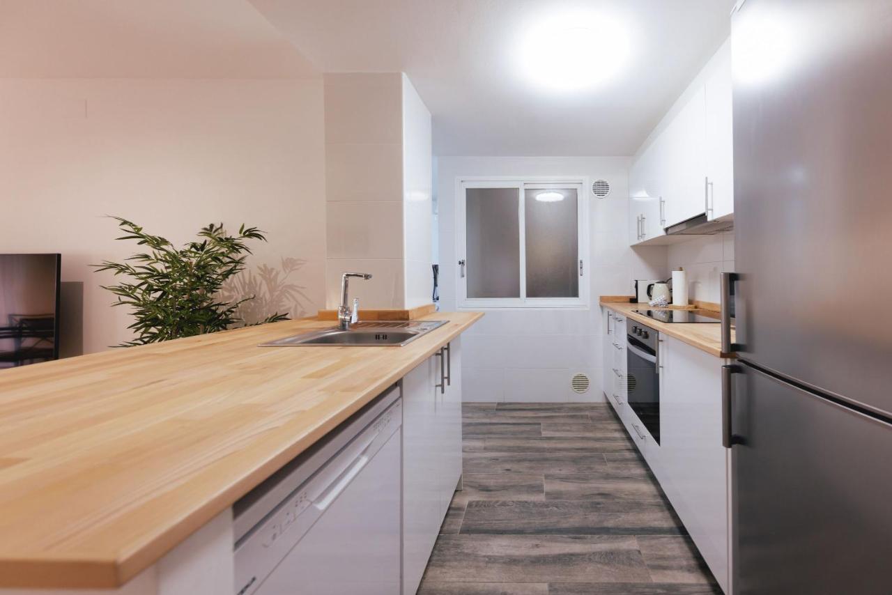 Bravissimo Pont De La Princesa, Comfortable 3-Bedroom Apartment Girona Exterior photo