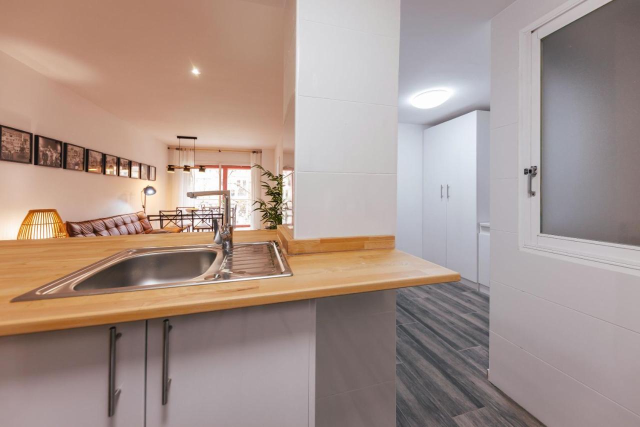 Bravissimo Pont De La Princesa, Comfortable 3-Bedroom Apartment Girona Exterior photo
